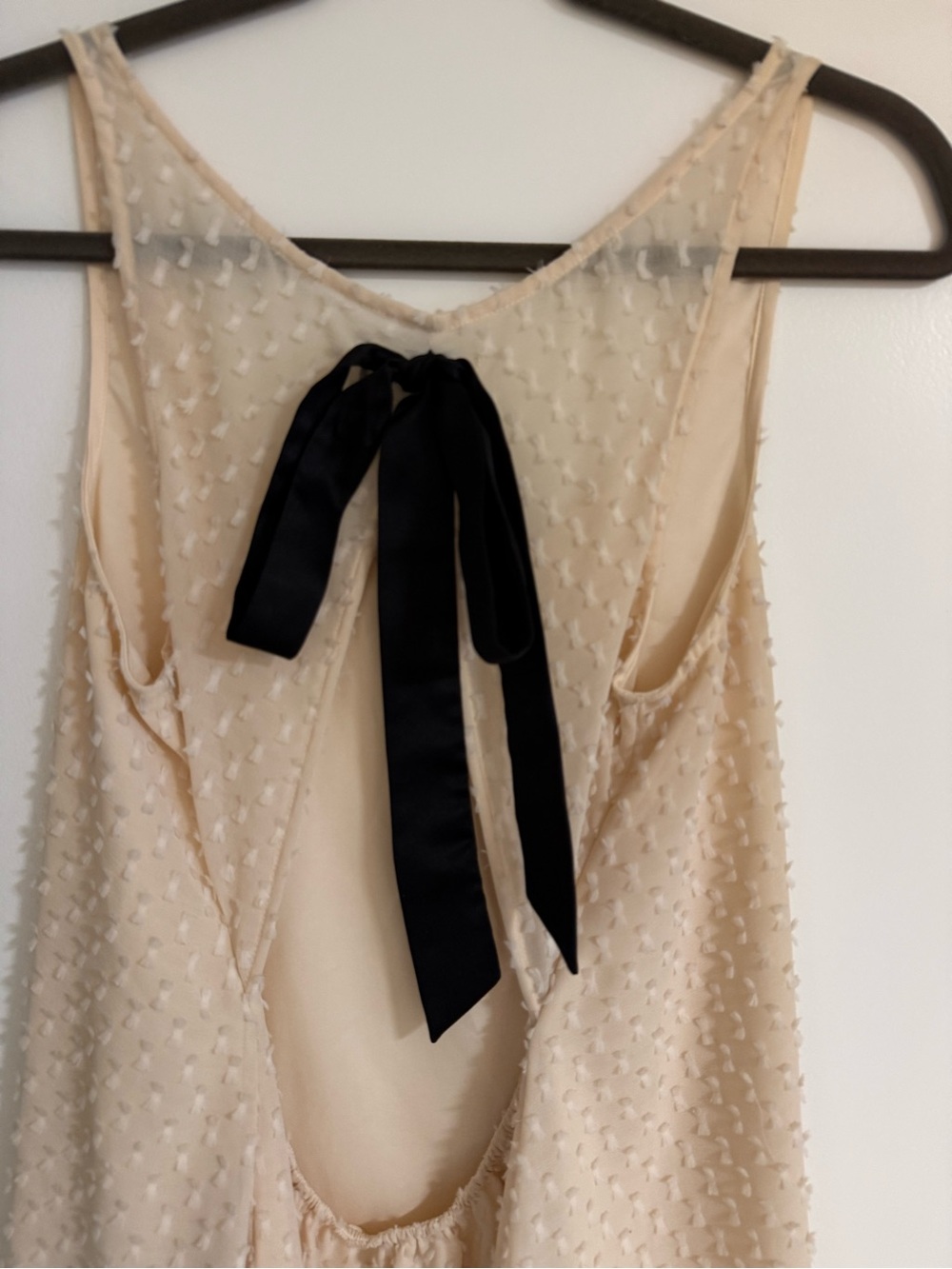 DV Dolce Vita Cream Textured Open Back Shift Dress | Small - Picture 5 of 7